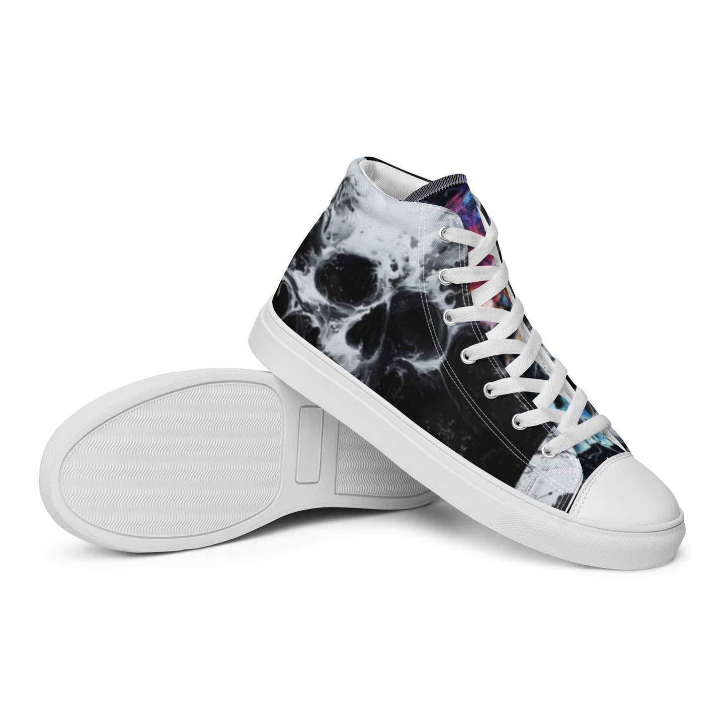 Smokey Graffiti Skull Women’s High Top Canvas Chucks Shoes